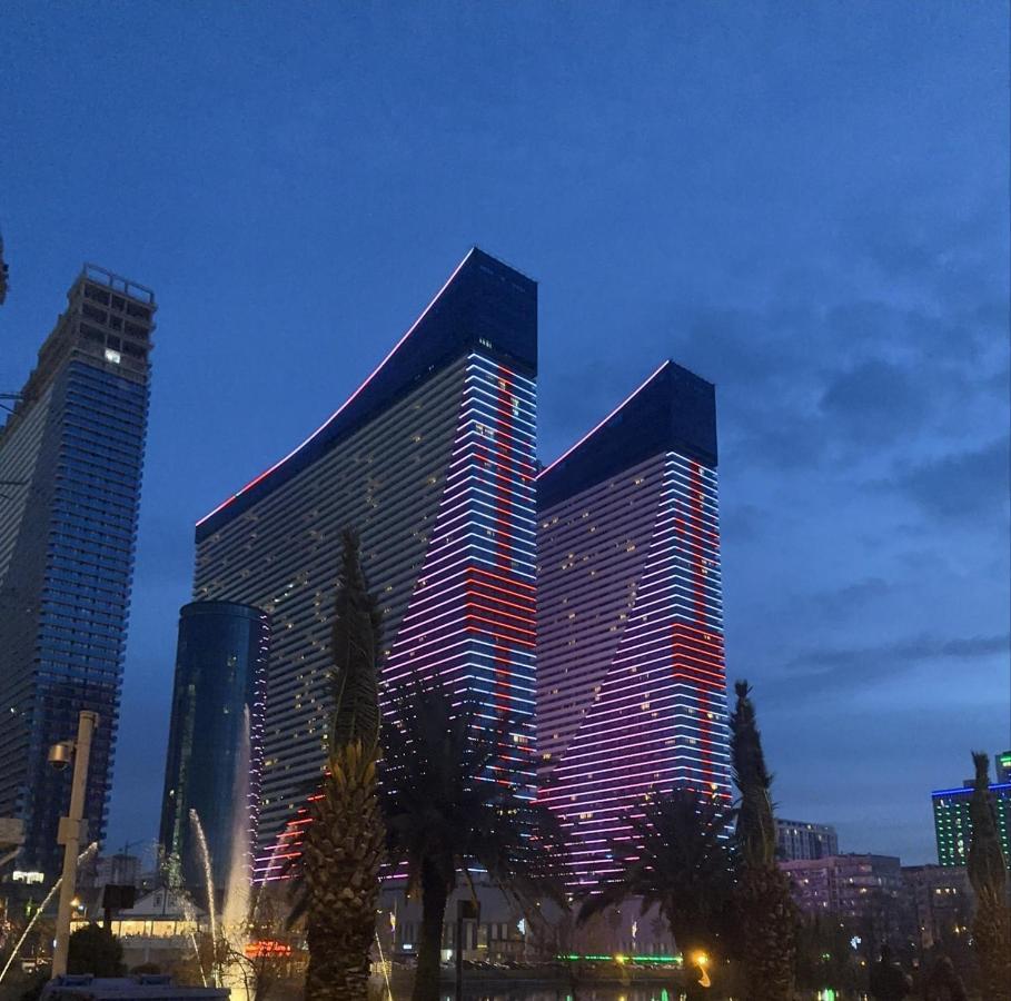 Orbi Sea View Apartment Batumi Exteriör bild